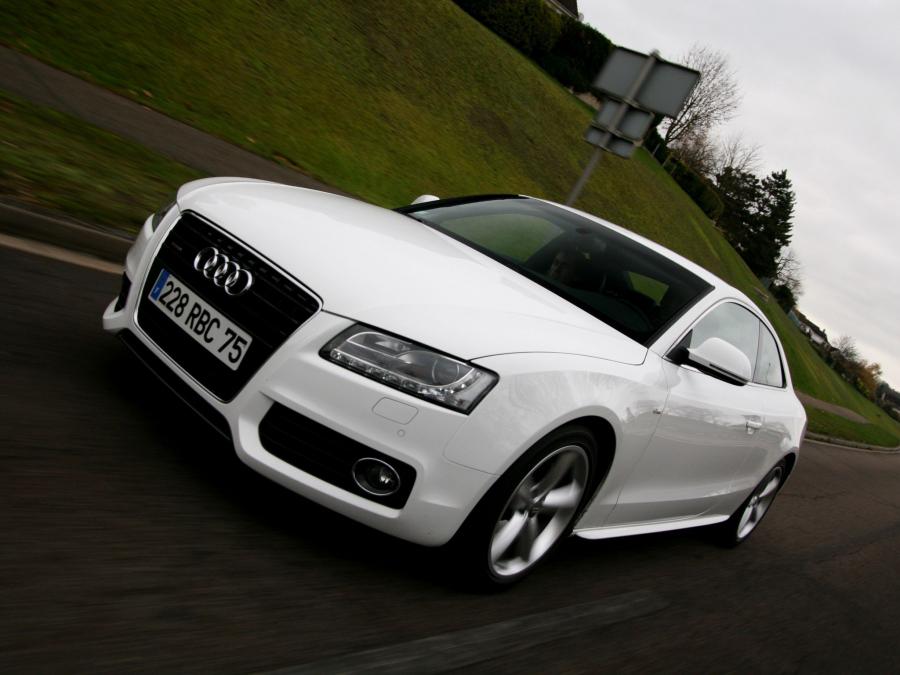  Audi A5 Coupe 3.0 TDI Quattro 2007 года  (фото 21 из 38)
